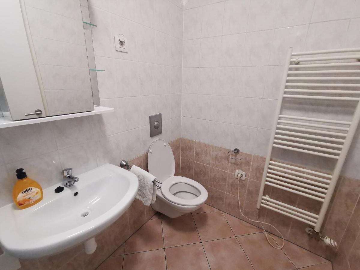 Trnovo Apartment With Free Parking Liubliana Exterior foto